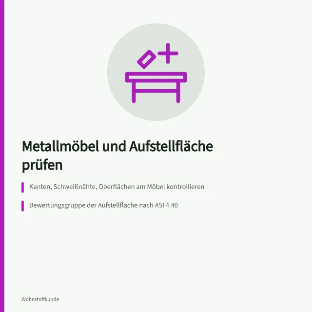 Metall-Werkbankgestell mit Schweißnähten und Kanten auf rutschhemmendem Boden. Metallmöbel im Innenbereich auf Arbeitsflächen nach ASI 4.40 prüfen